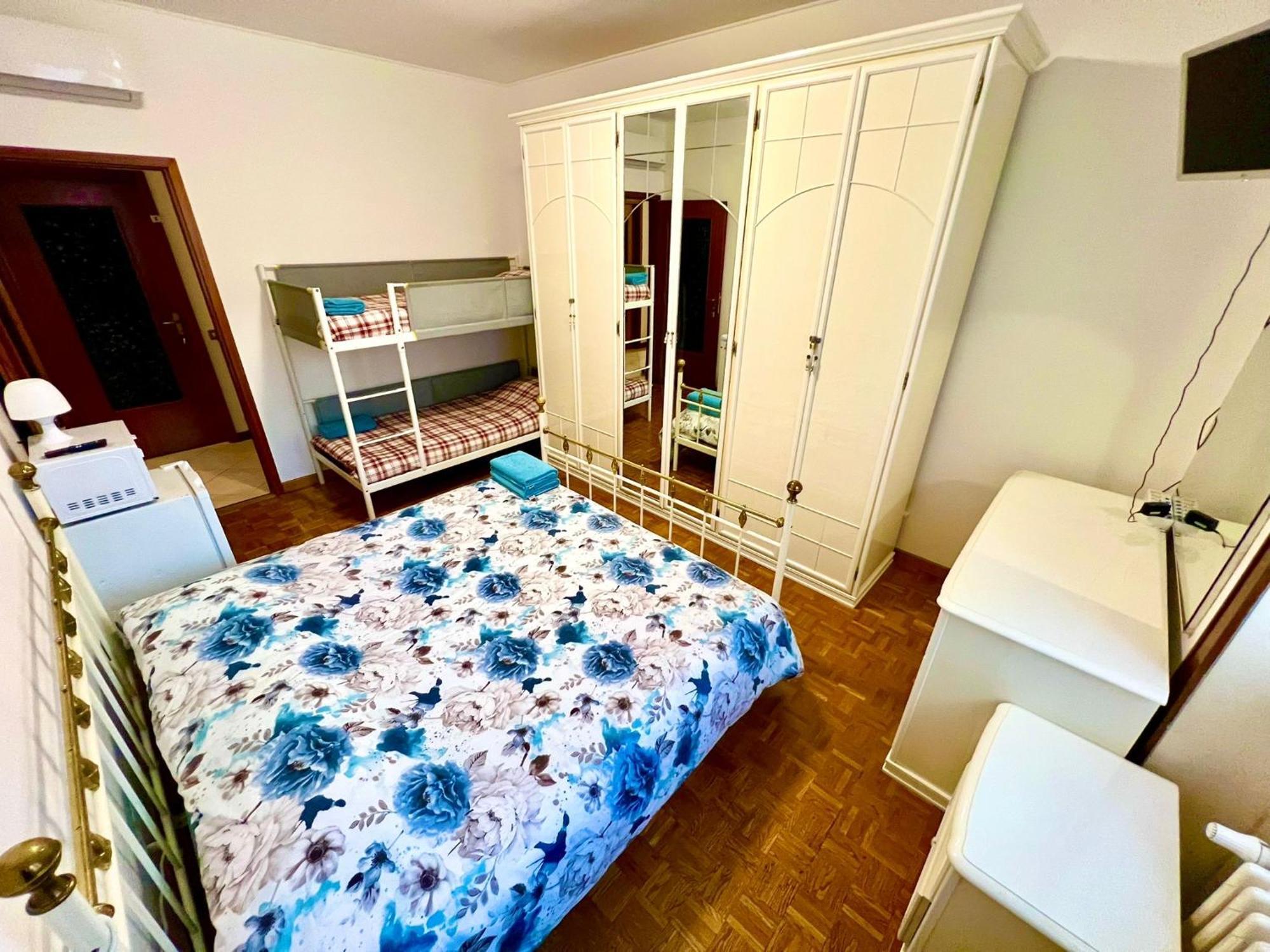 Gigli, Con Cucina In Comune E Terrazza Gasthof